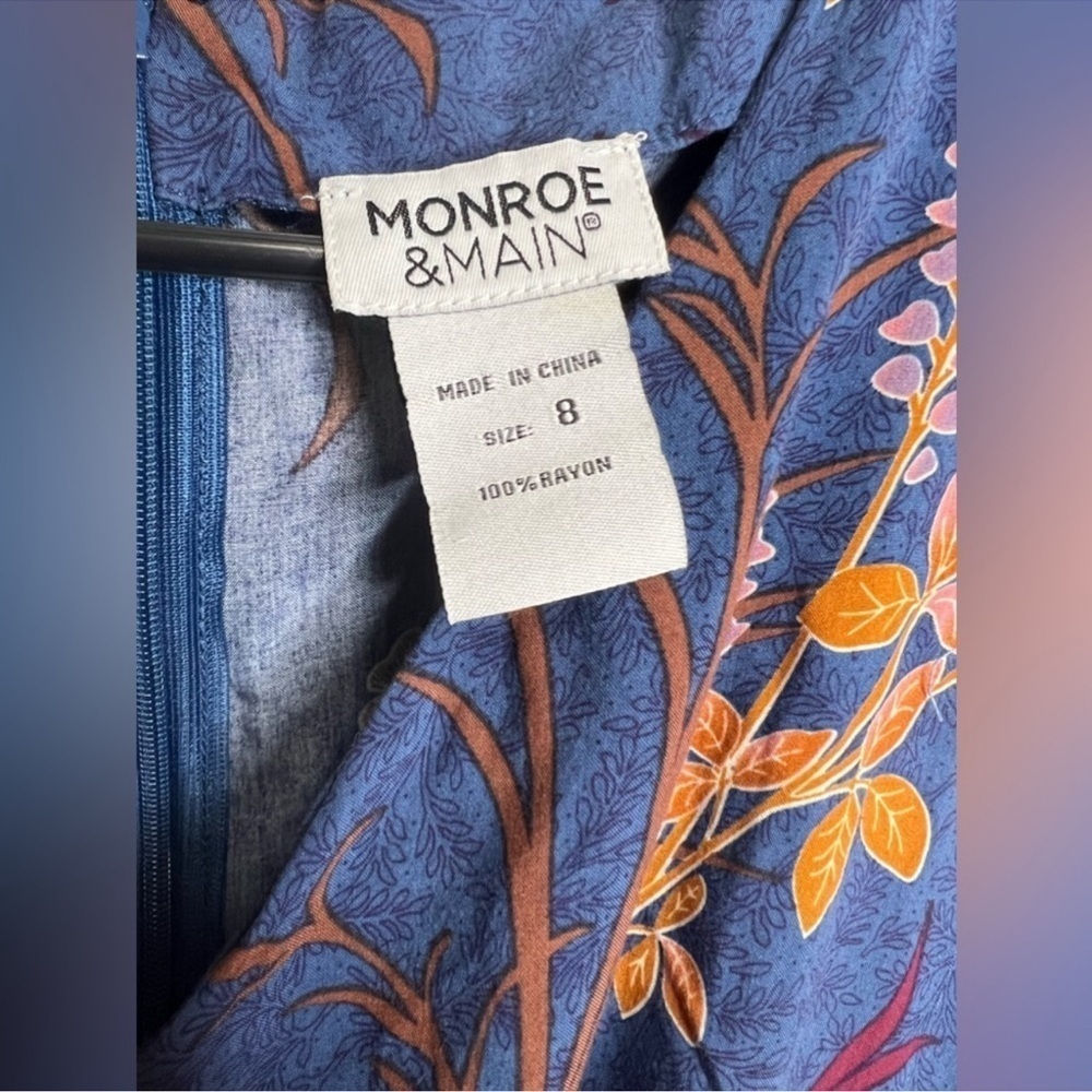 Monroe & Main Lightweight Floral Summer Tank Top V-Neck Jumpsuit - Picture 5 of 6